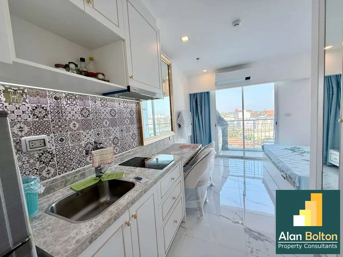 JUST IN A Modern studio for rent at Empire Jomtien photo 4