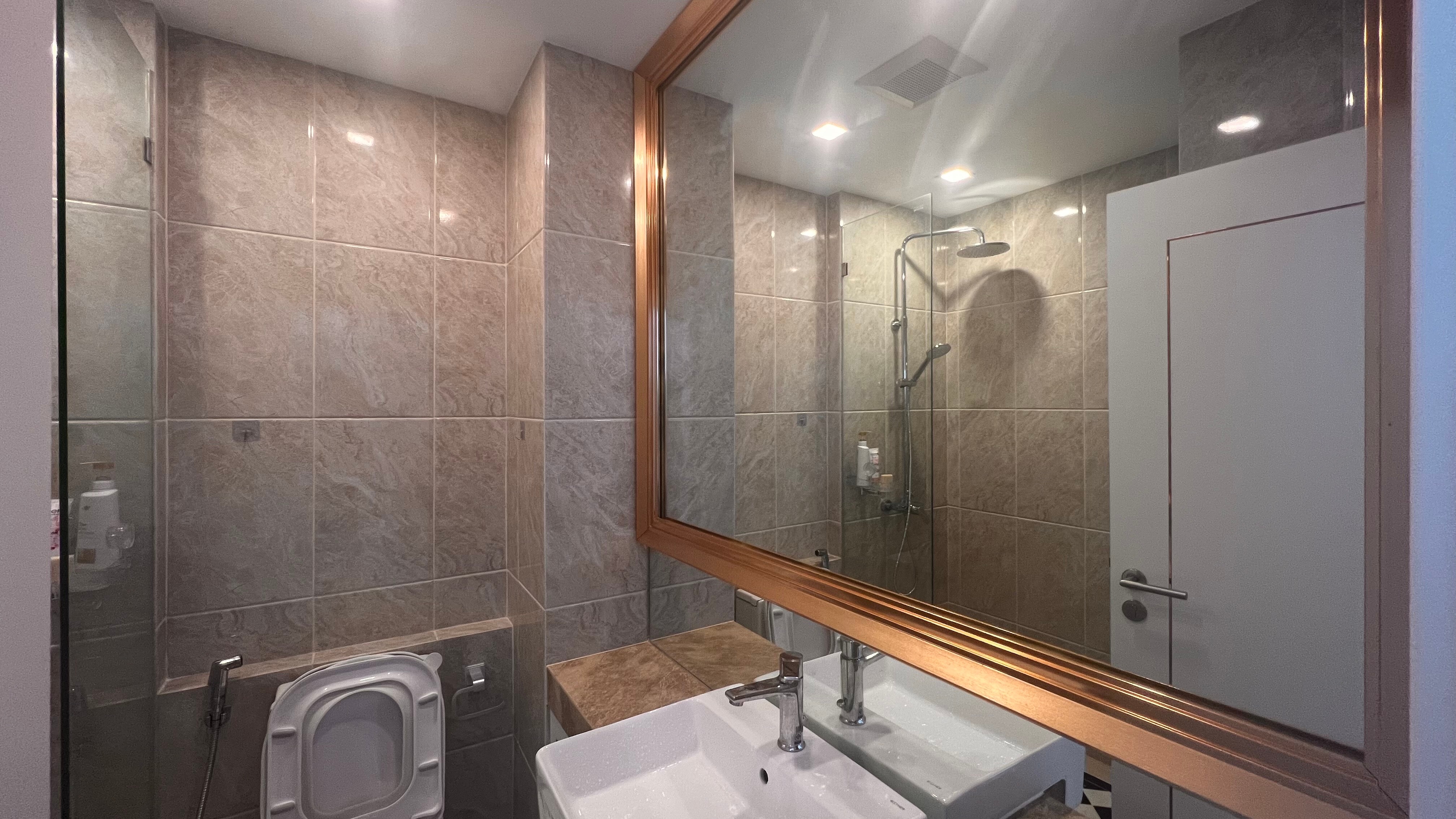 JUST IN A Modern studio for rent at Empire Jomtien photo 11