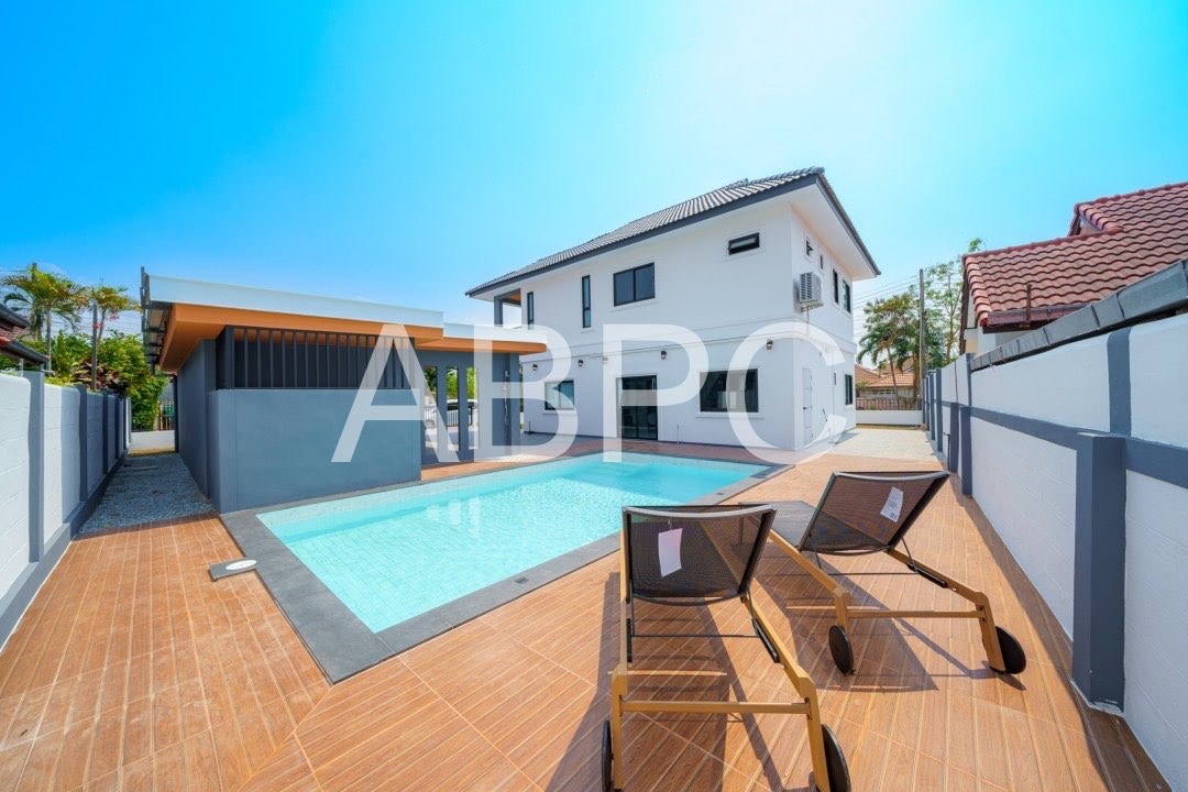 Pool Villa For Sale In East Pattaya - Park Rung Ruang