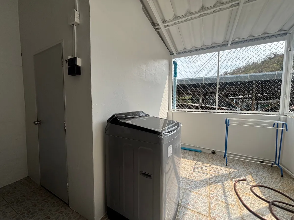 3 bedroom Townhouse for rent photo 18