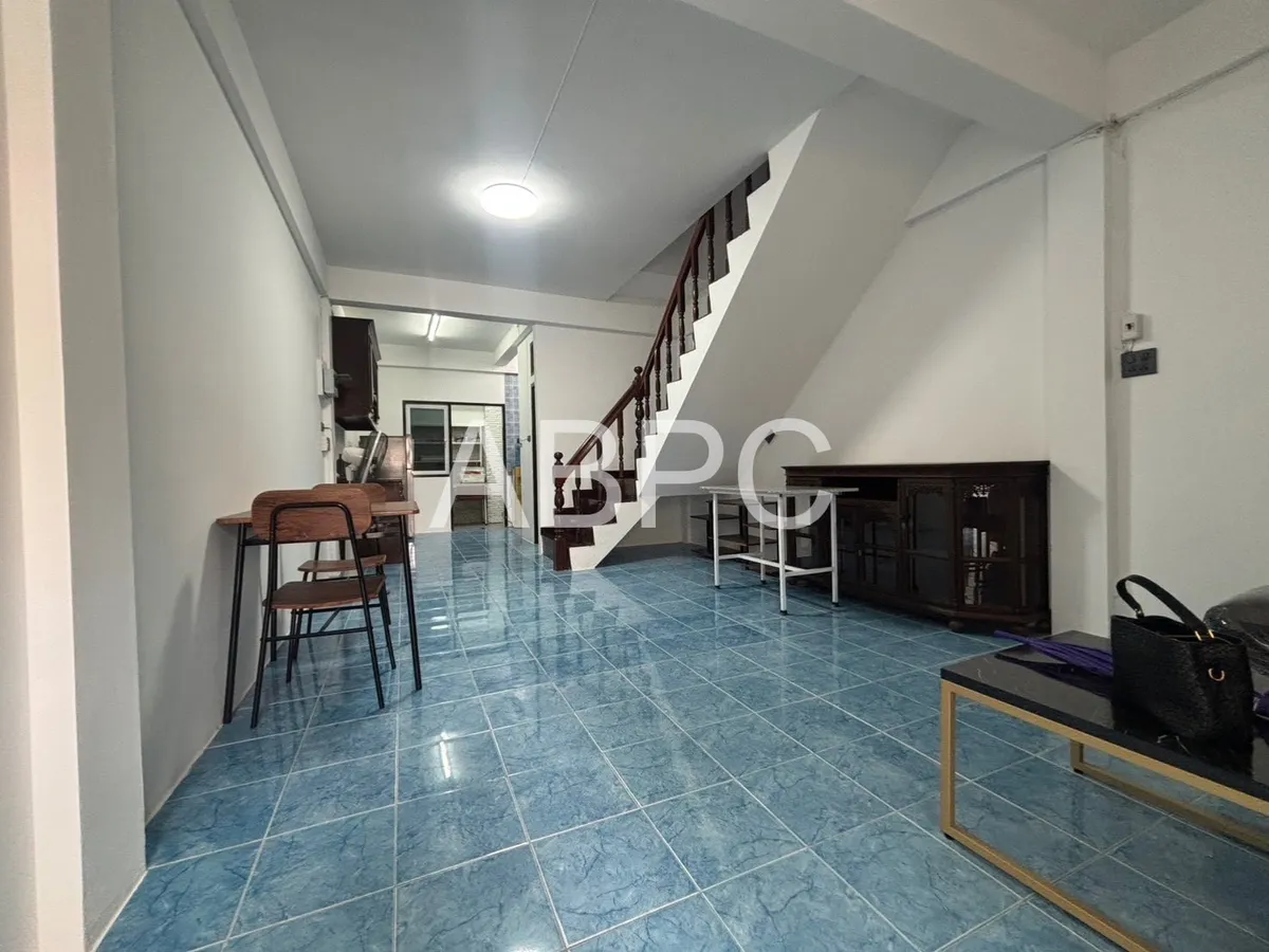3 bedroom Townhouse for rent photo 7