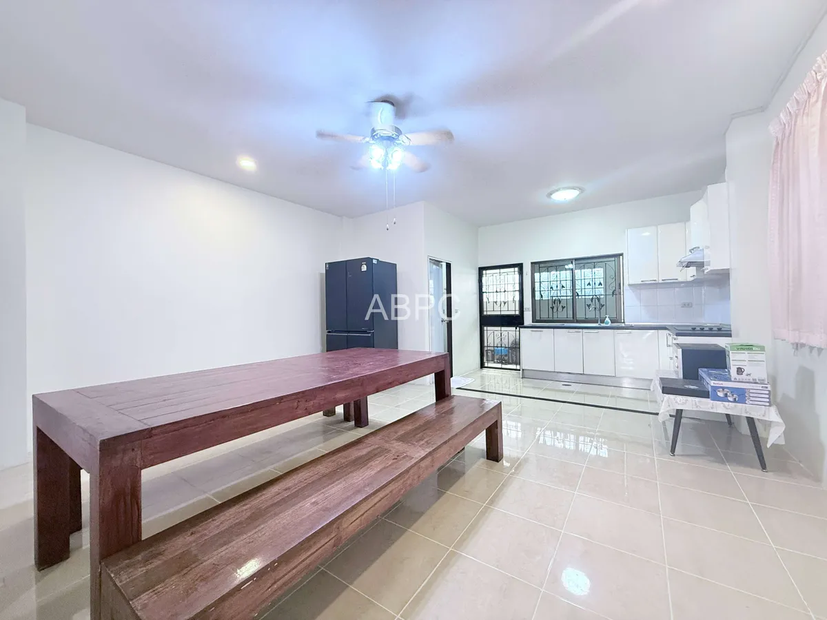 3 Bedroom House For Rent in Central Pattaya photo 12