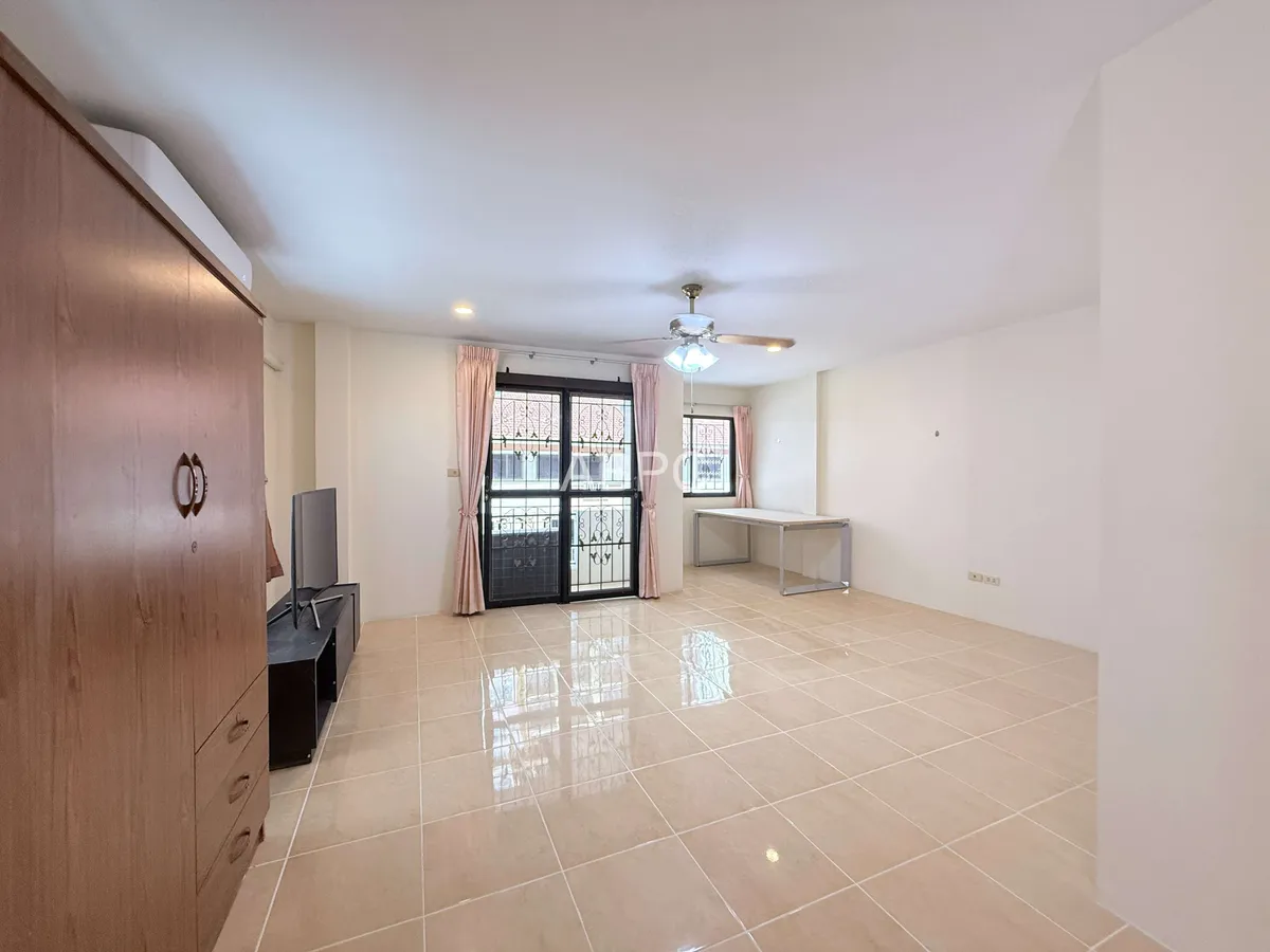 3 Bedroom House For Rent in Central Pattaya photo 8