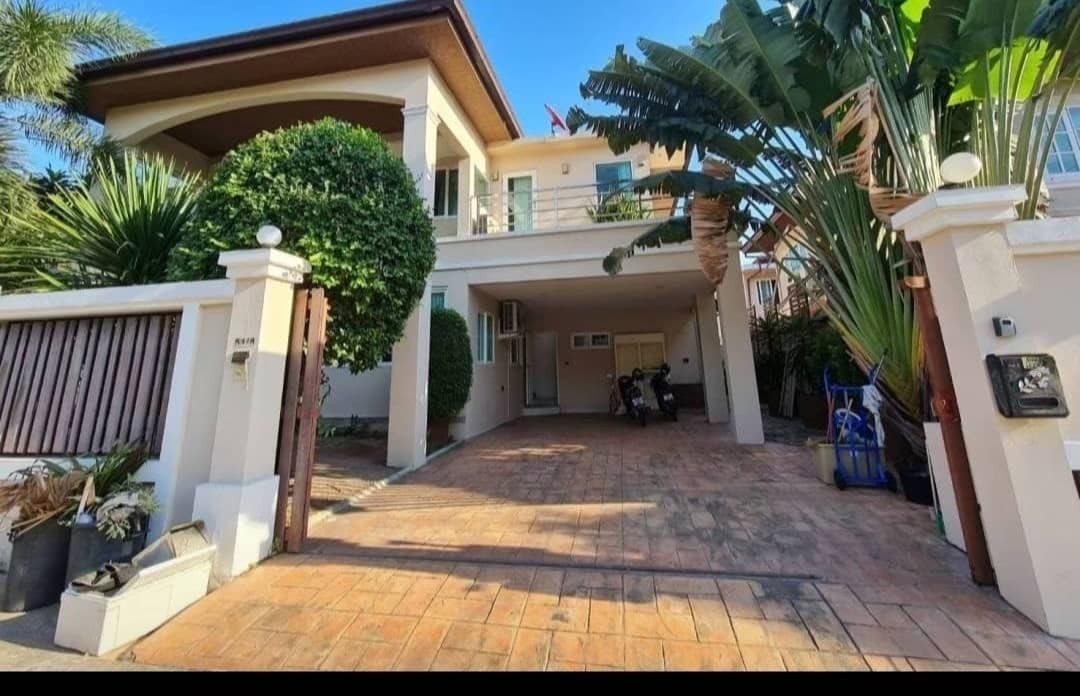 JUST IN A nice 2 - Storey House with private pool for Sale and Rent with Pets friendly photo 20