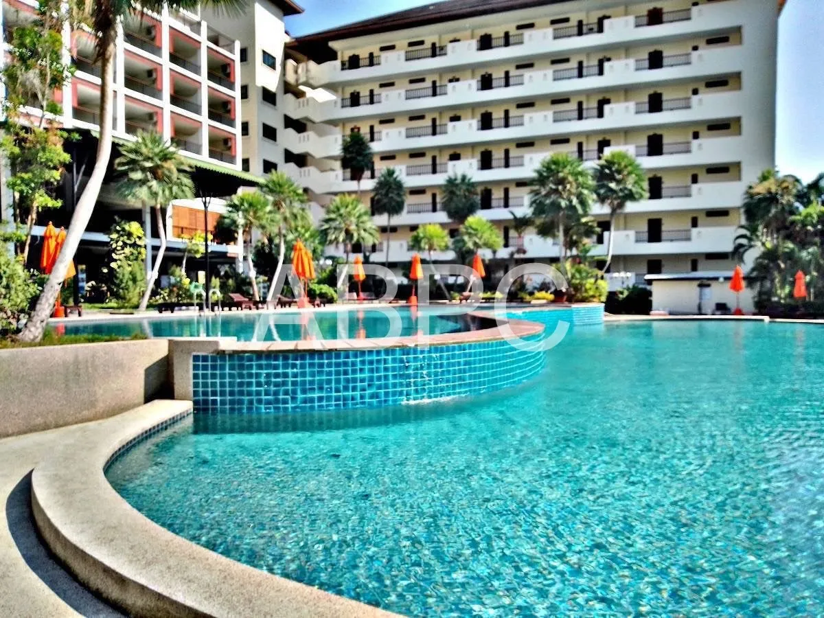 Corner unit 2 Bedrooms 1 Bathroom For Rent In Wongamat