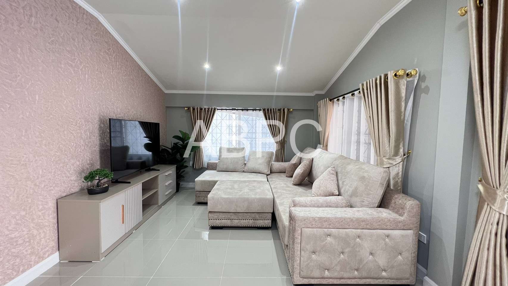 Pool villa For Sale photo 18
