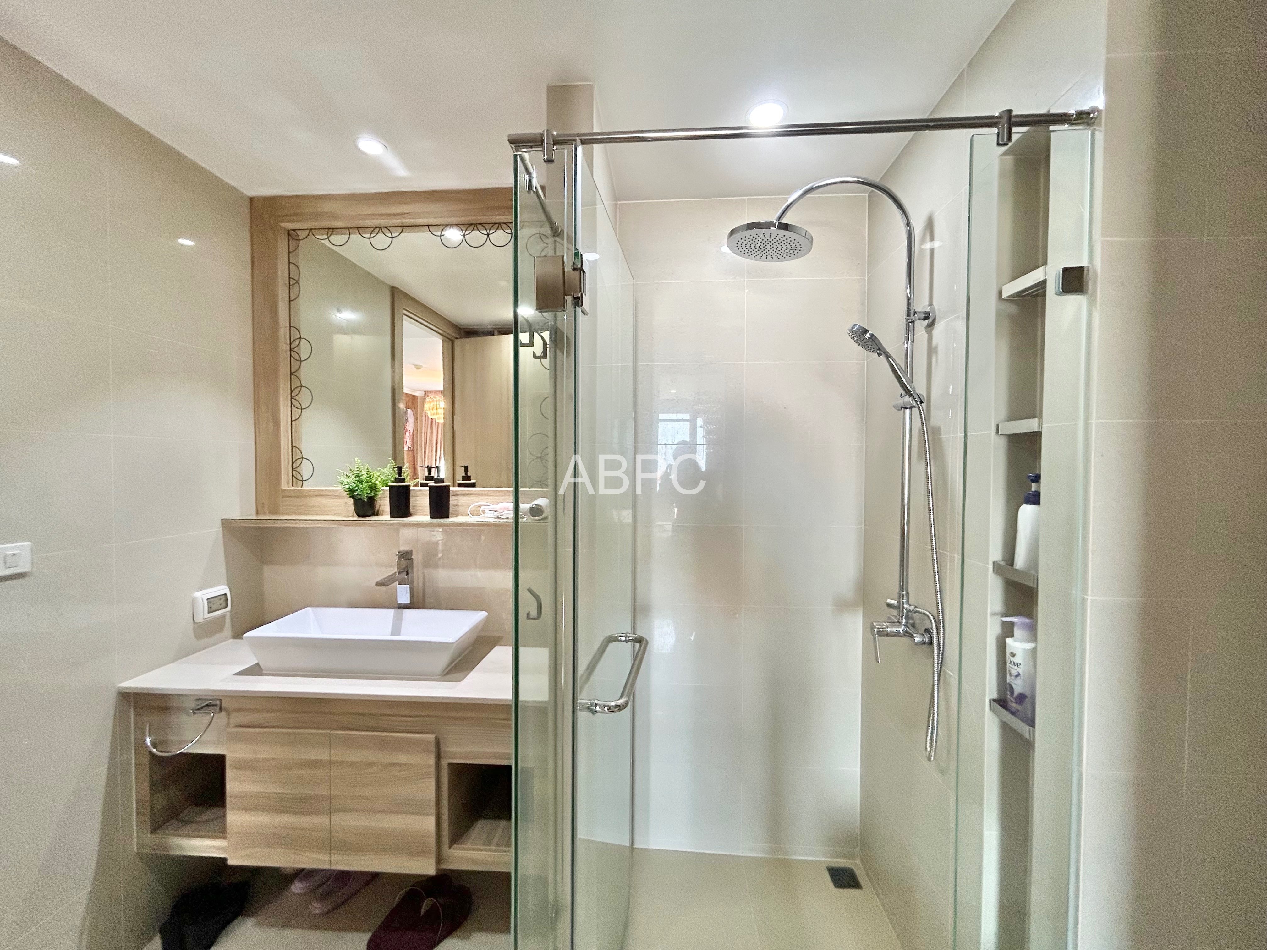 Sea View Condo For Sale In Jomtien photo 7