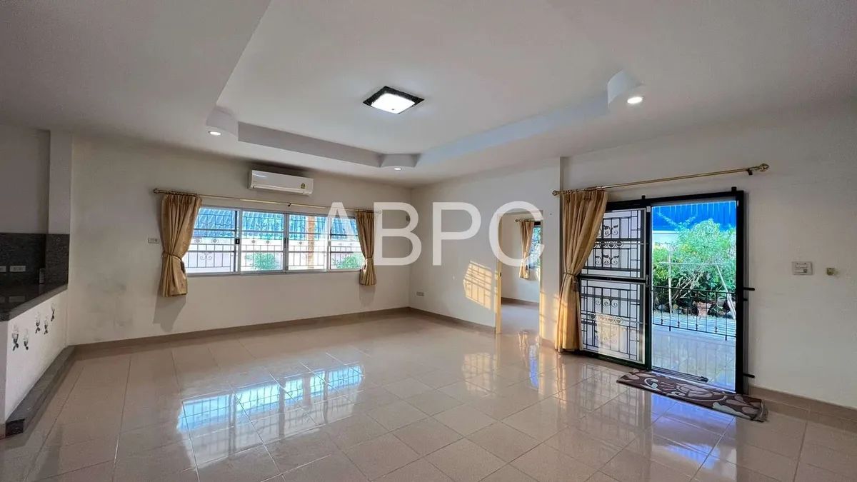 3 Bedrooms 2 Bathrooms in East Pattaya photo 2