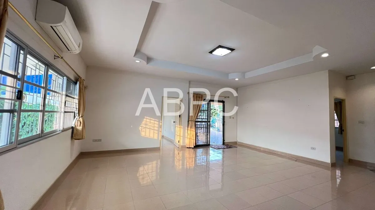 3 Bedrooms 2 Bathrooms in East Pattaya photo 3