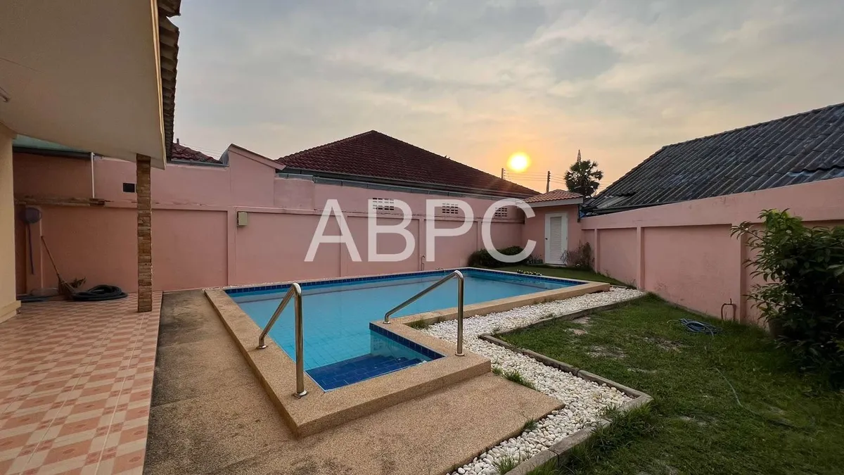 3 Bedrooms 2 Bathrooms in East Pattaya photo 7