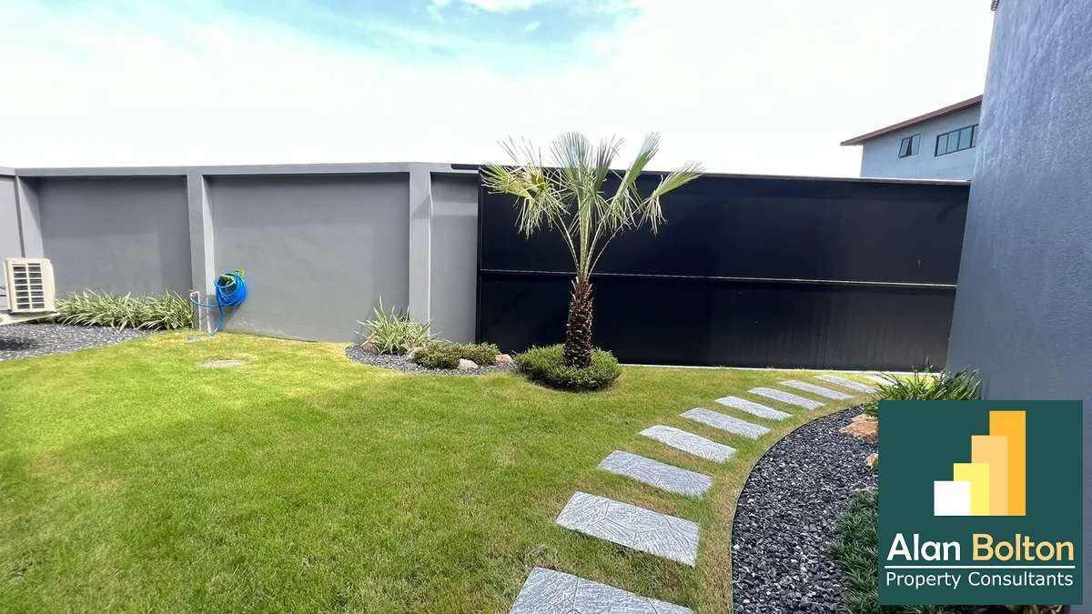 Beautiful and Modern brandnew Private Pool House 3 Bedroom for Sale photo 16