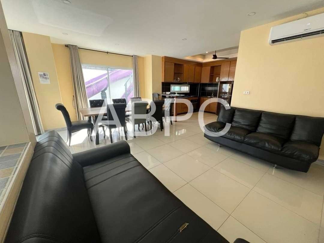 7 Bed 8 Bath Pool Villa In Jomtien photo 10