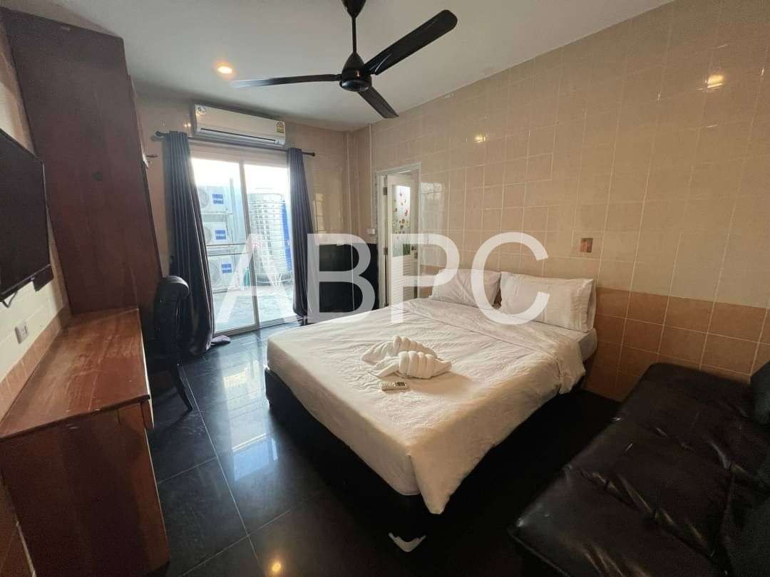 7 Bed 8 Bath Pool Villa In Jomtien photo 9