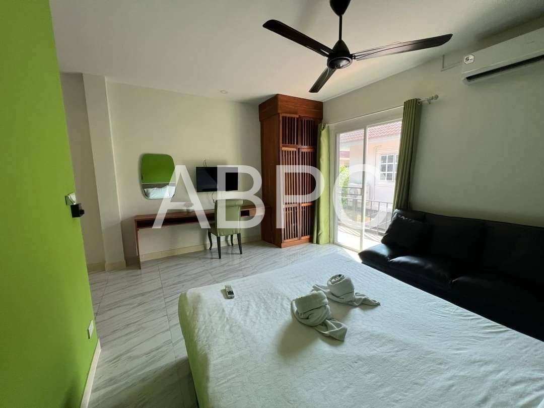 7 Bed 8 Bath Pool Villa In Jomtien photo 8