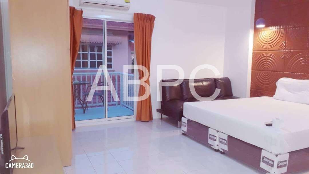 7 Bed 8 Bath Pool Villa In Jomtien photo 9
