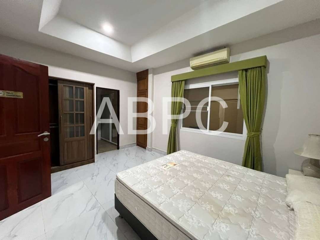 4 Bed 5 Bath Pool Villa In East Pattaya photo 10