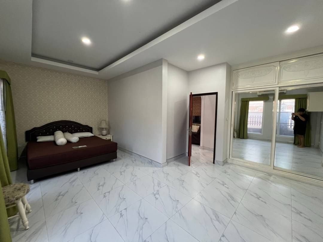 4 Bed 5 Bath Pool Villa In East Pattaya photo 20