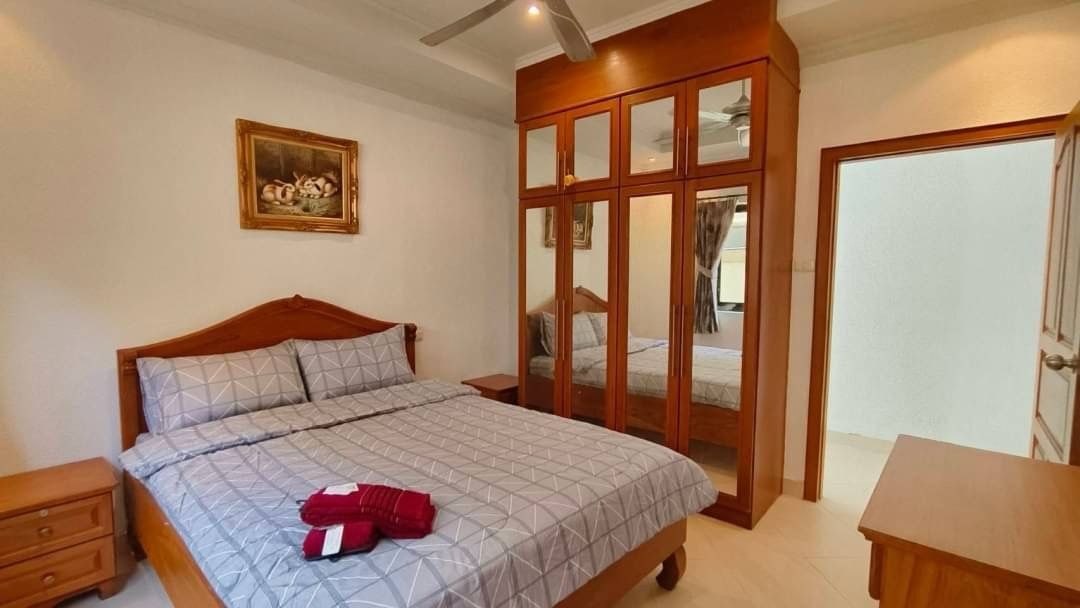 3 Bed 4 Bath Pool Villa In Jomtien photo 25