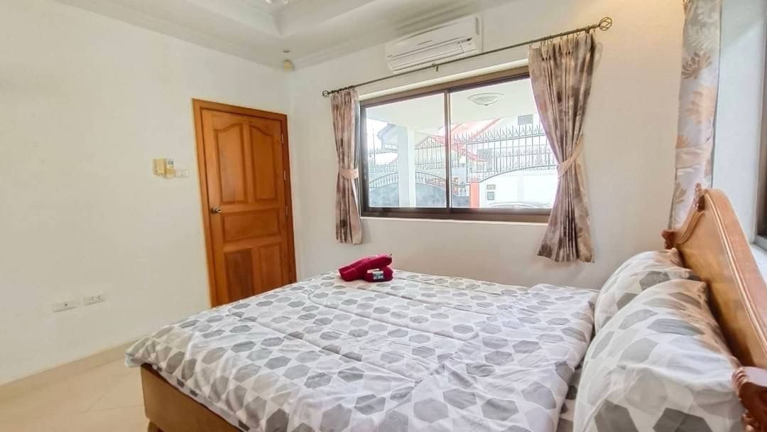 3 Bed 4 Bath Pool Villa In Jomtien photo 28
