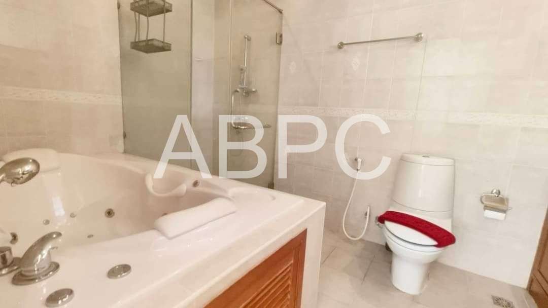 3 Bed 4 Bath Pool Villa In Jomtien photo 3