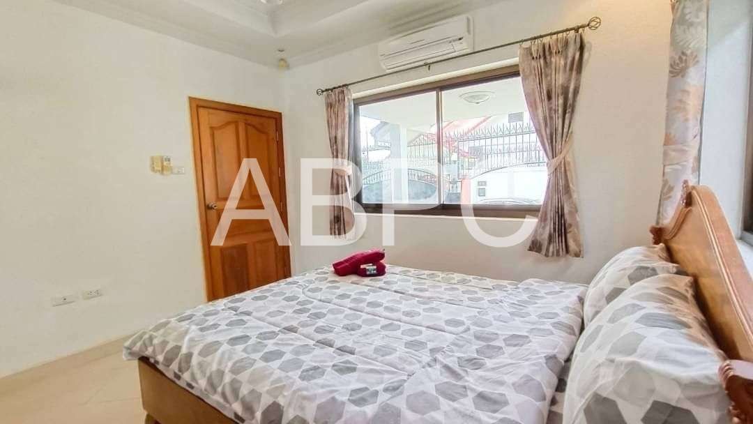 3 Bed 4 Bath Pool Villa In Jomtien photo 10