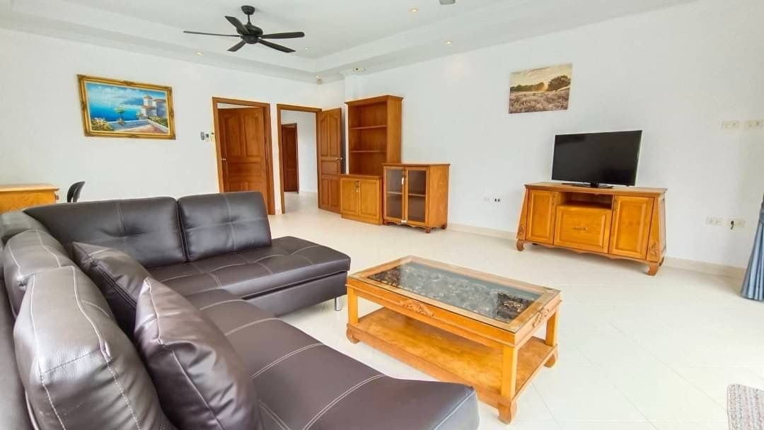 3 Bed 4 Bath Pool Villa In Jomtien photo 31