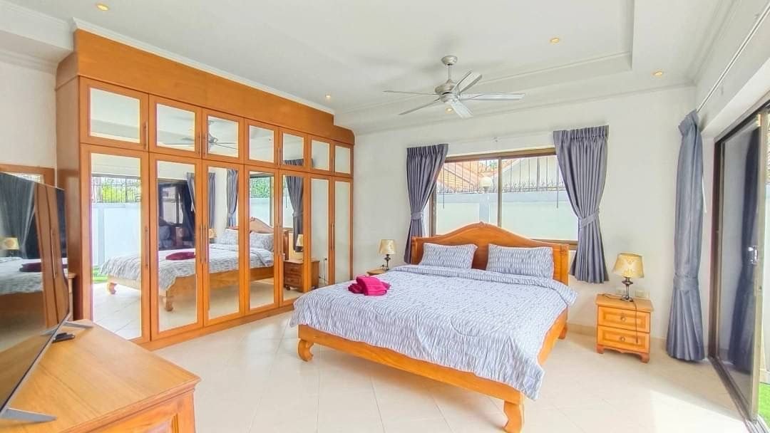 3 Bed 4 Bath Pool Villa In Jomtien photo 30