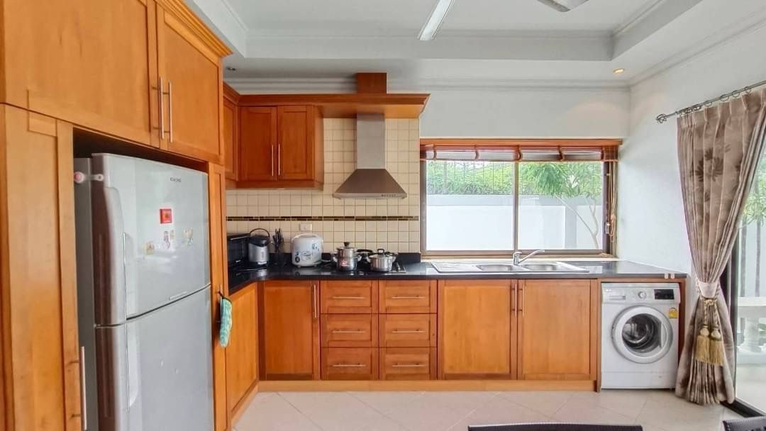 3 Bed 4 Bath Pool Villa In Jomtien photo 20