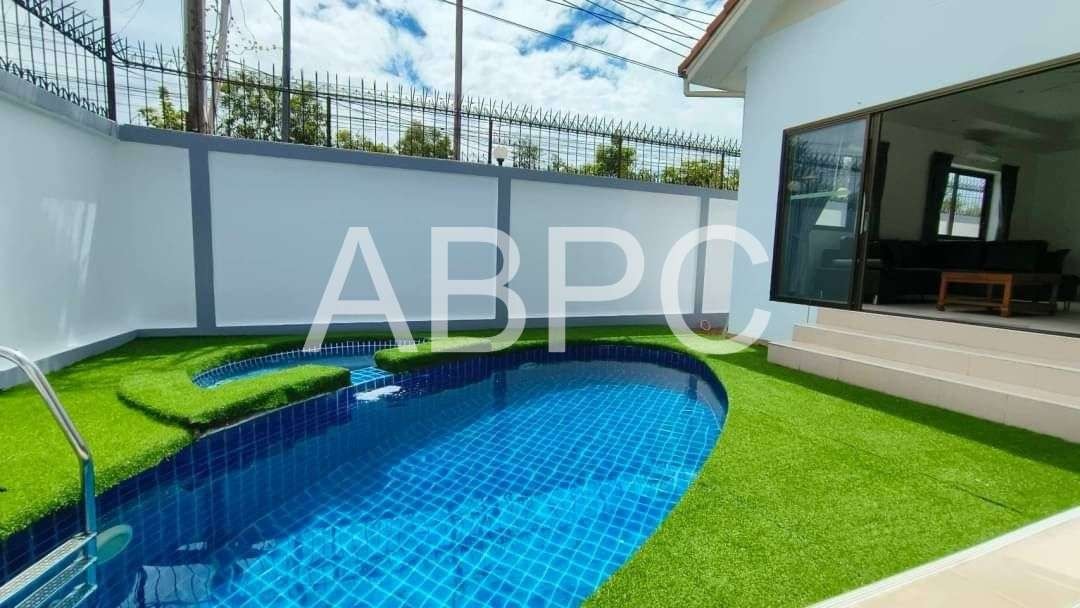 3 Bed 4 Bath Pool Villa In Jomtien photo 4