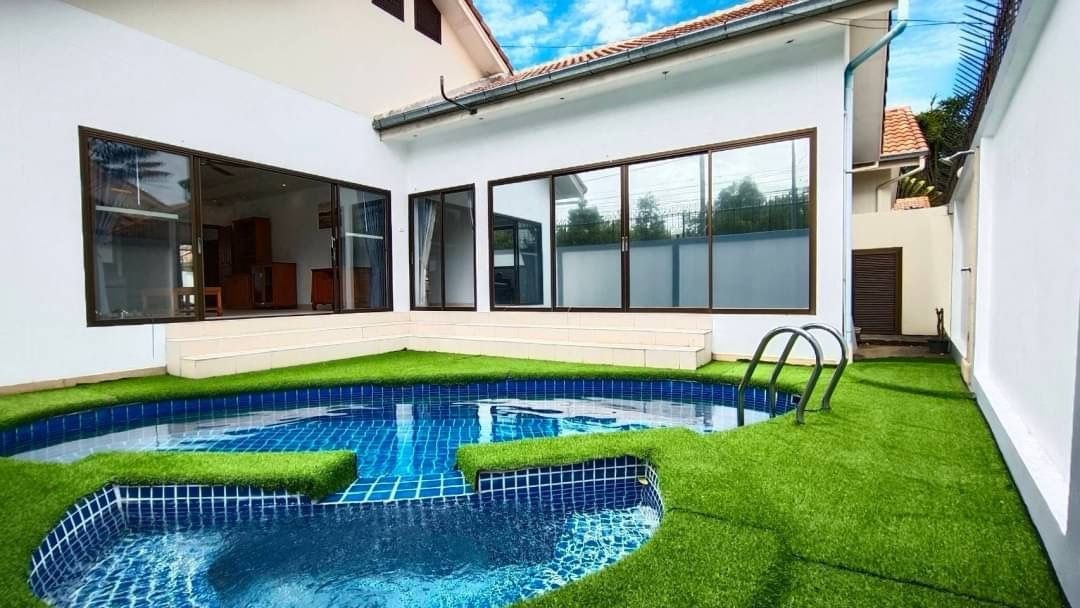 3 Bed 4 Bath Pool Villa In Jomtien photo 29