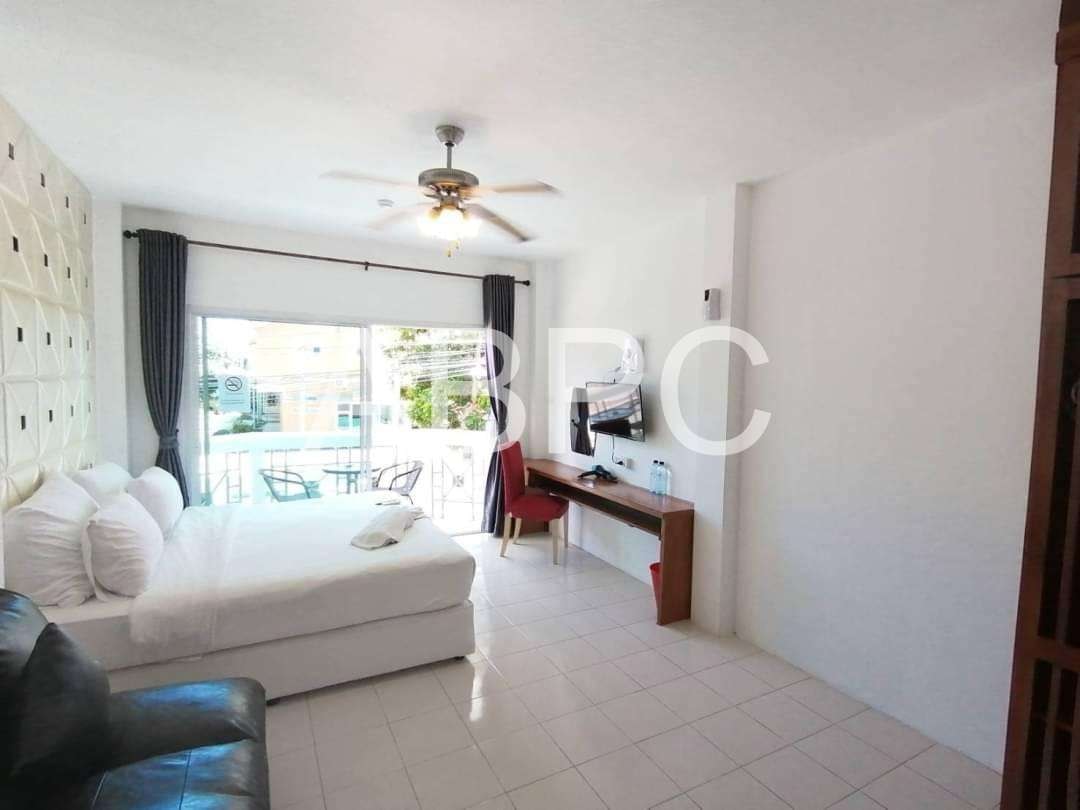 7 Bed 8 Bath Pool Villa In Jomtien photo 3