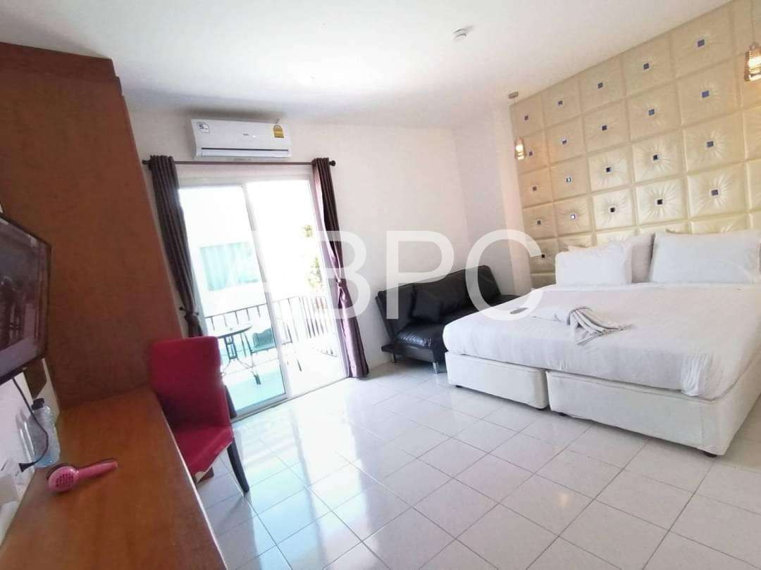 7 Bed 8 Bath Pool Villa In Jomtien photo 11