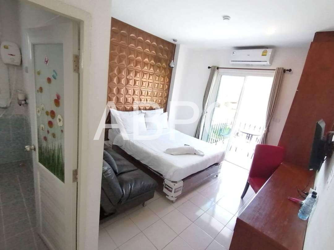 7 Bed 8 Bath Pool Villa In Jomtien photo 16