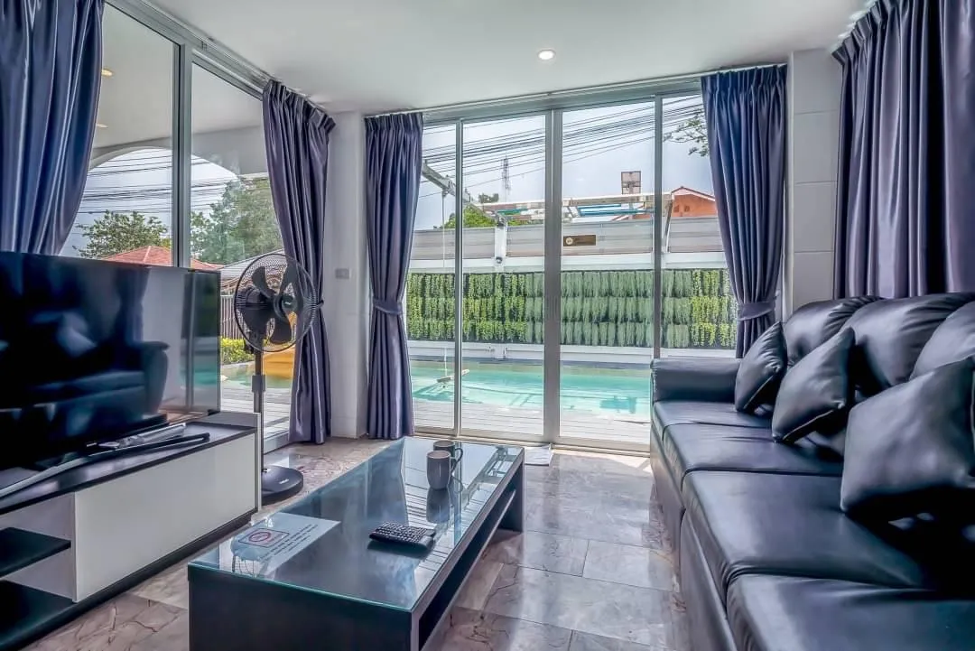 7 Bed 8 Bath Pool Villa In Jomtien photo 19