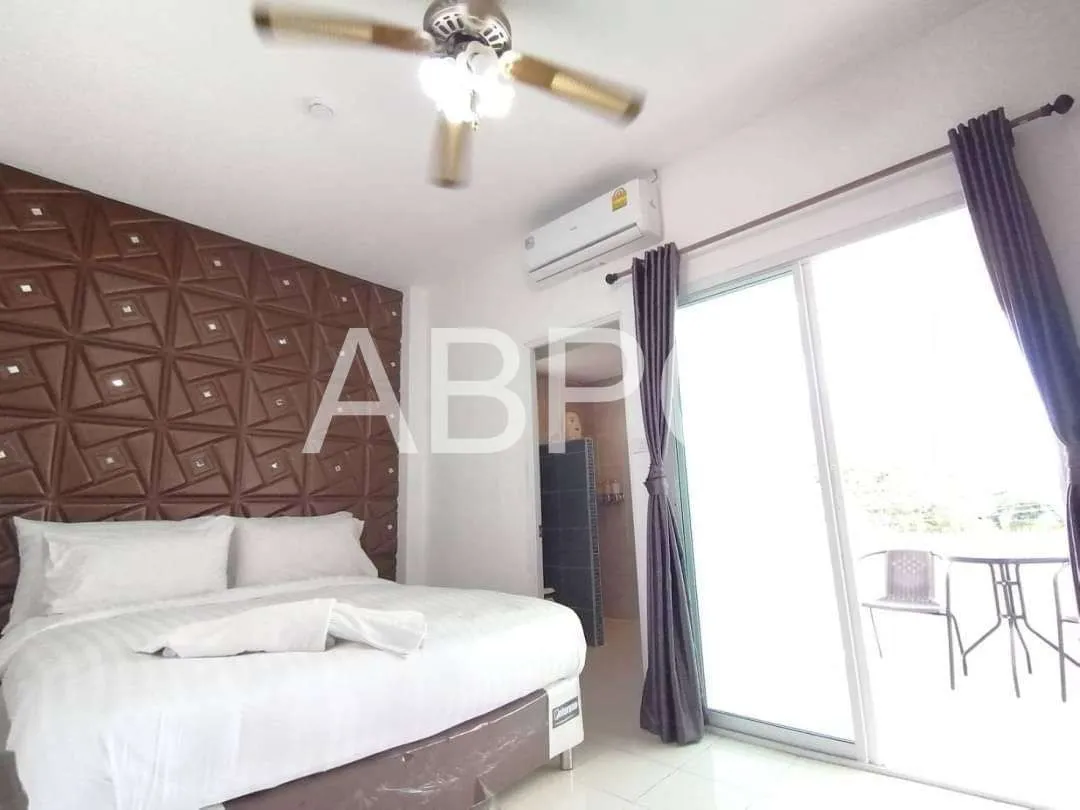7 Bed 8 Bath Pool Villa In Jomtien photo 9