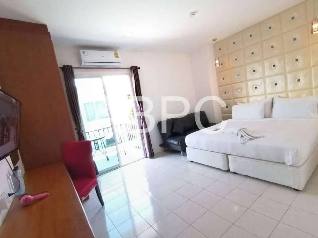7 Bed 8 Bath Pool Villa In Jomtien photo 10