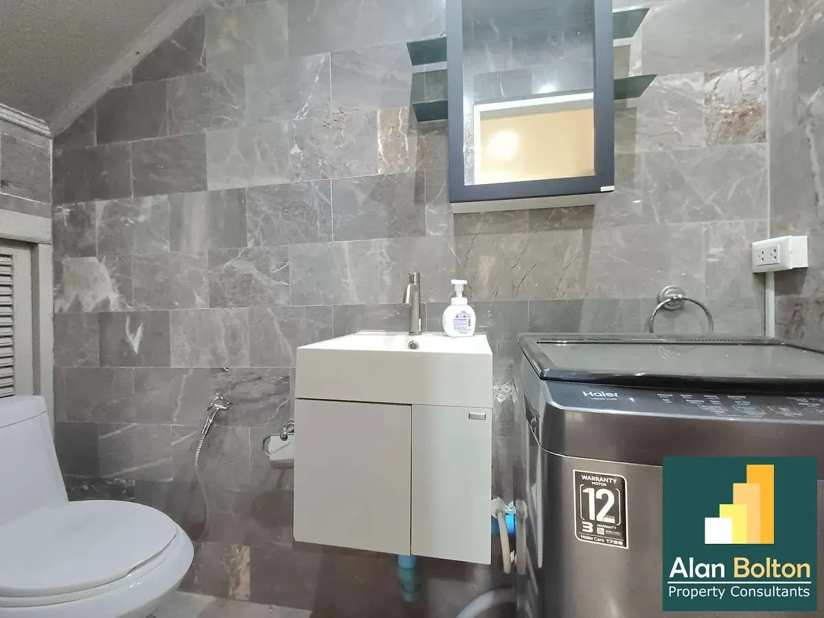 3 Bedroom Villa For Rent In Prahtamnak photo 12