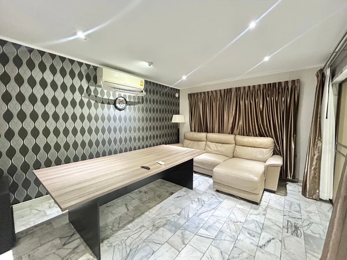 3 Bedroom Villa For Rent In Prahtamnak photo 24