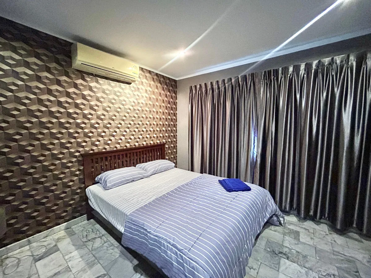 3 Bedroom Villa For Rent In Prahtamnak photo 30