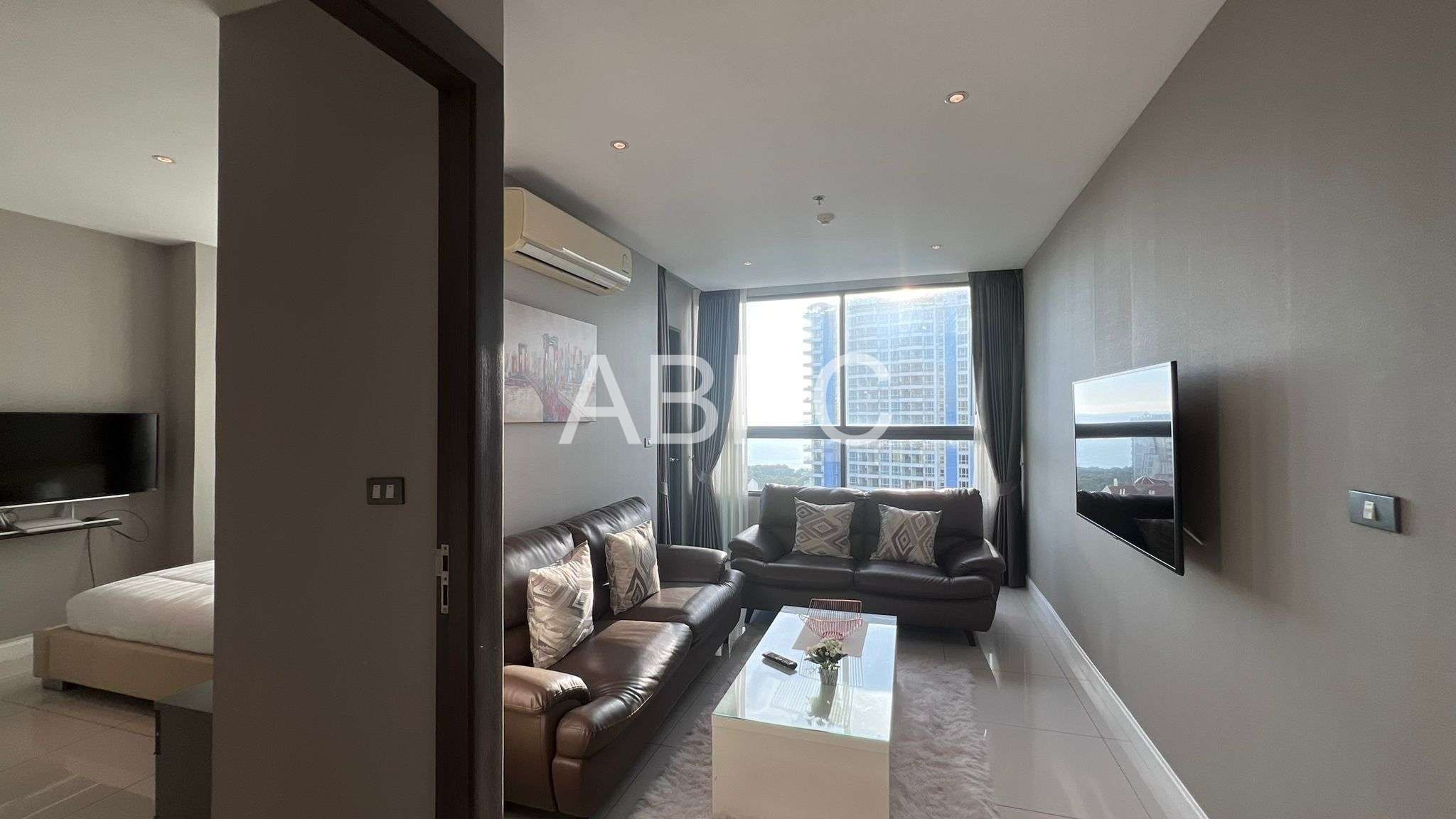 SEAVIEW 1 bedroom condo for Sale in Pratumnak photo 2