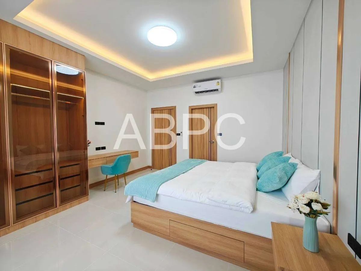 Private 4 bedroom Pool Villa for Sale in secure Village photo 7