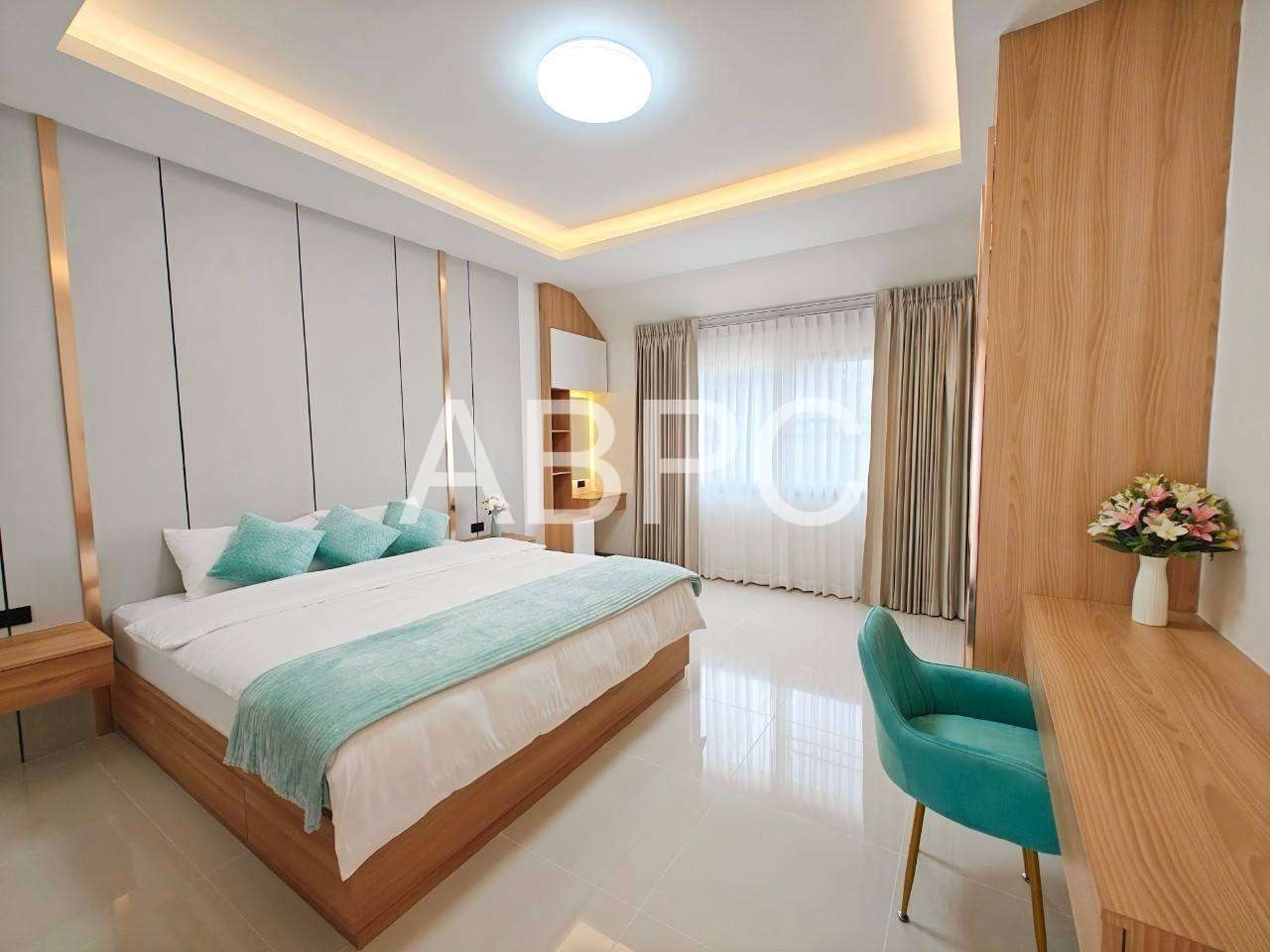 Private 4 bedroom Pool Villa for Sale in secure Village photo 16