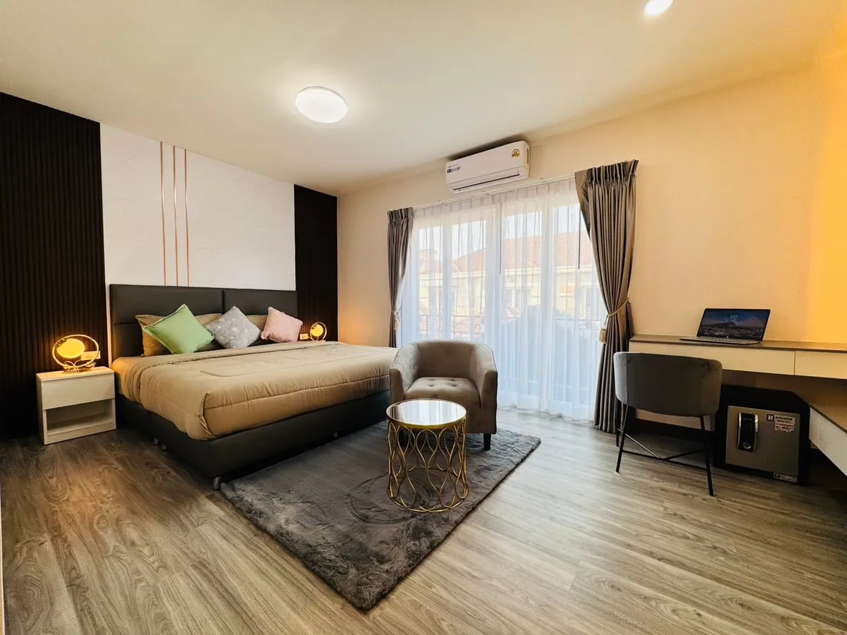 Town home Two - Storey for Sale in South Pattaya photo 22