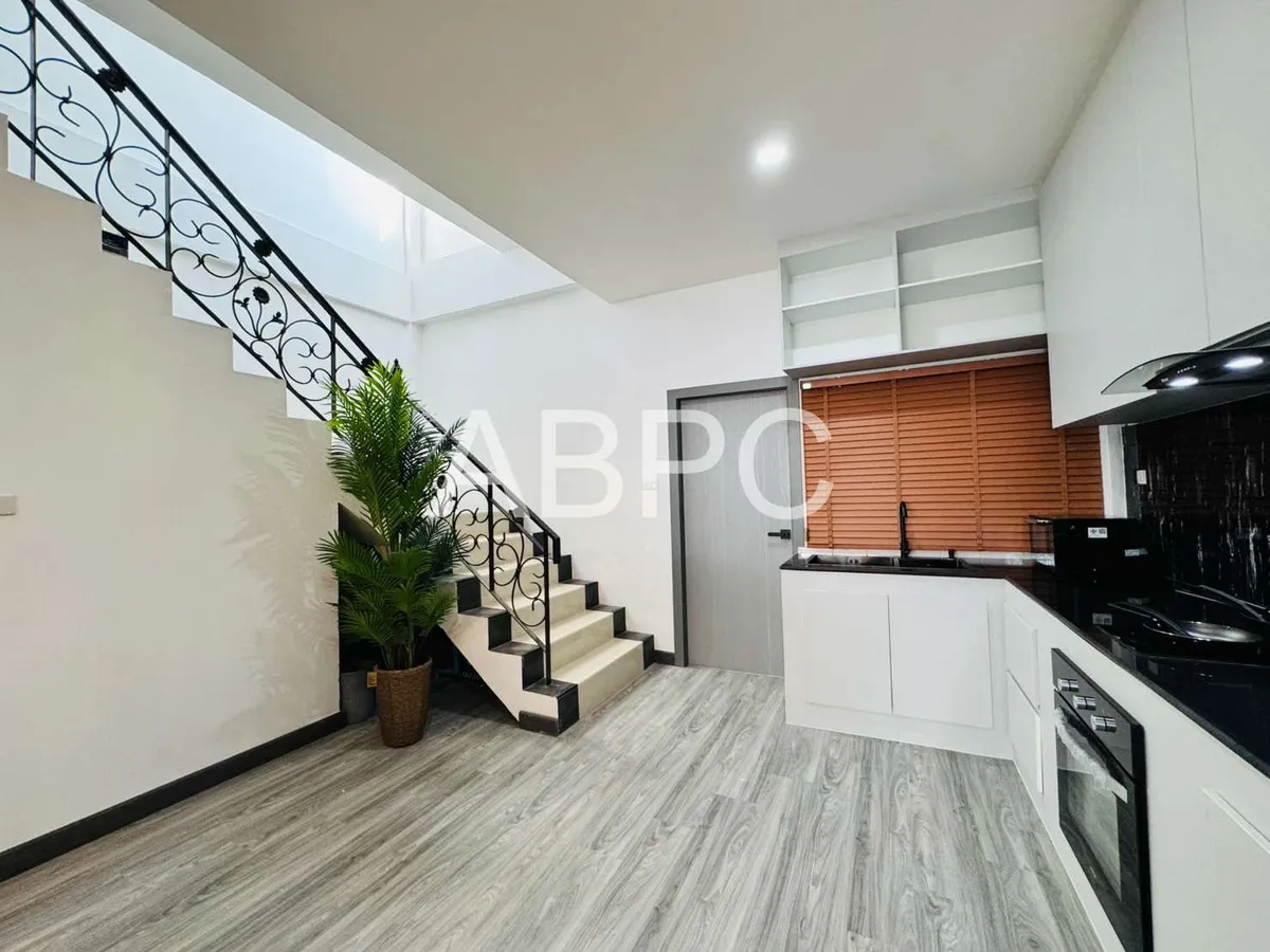 Town home Two - Storey for Sale in South Pattaya photo 9
