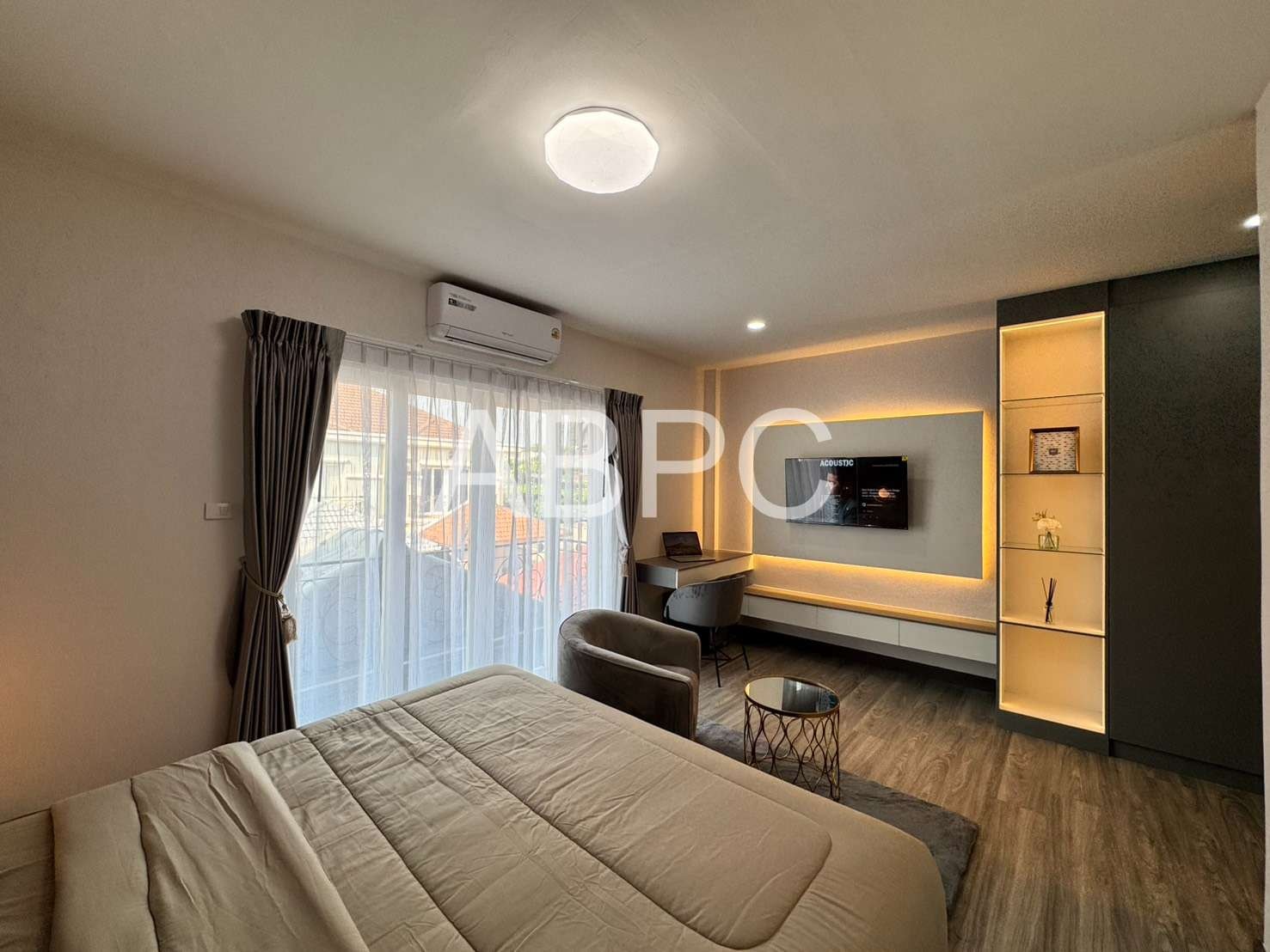 Town home Two - Storey for Sale in South Pattaya photo 14