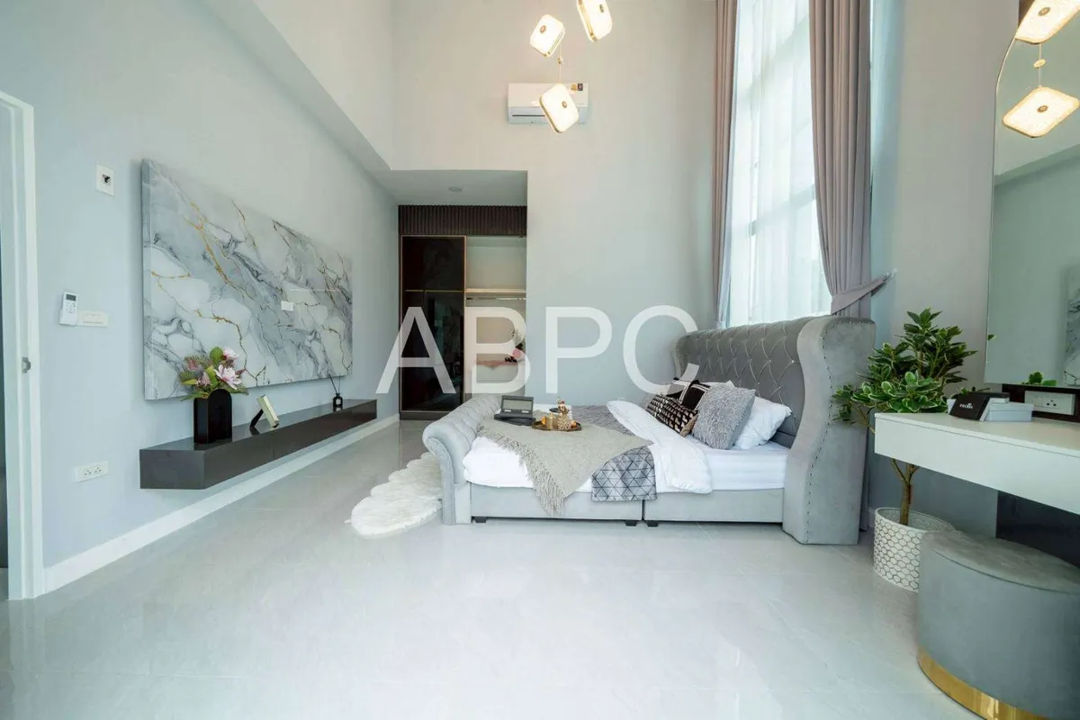 Brand-new 4 bedroom Private Pool House for Sale photo 6