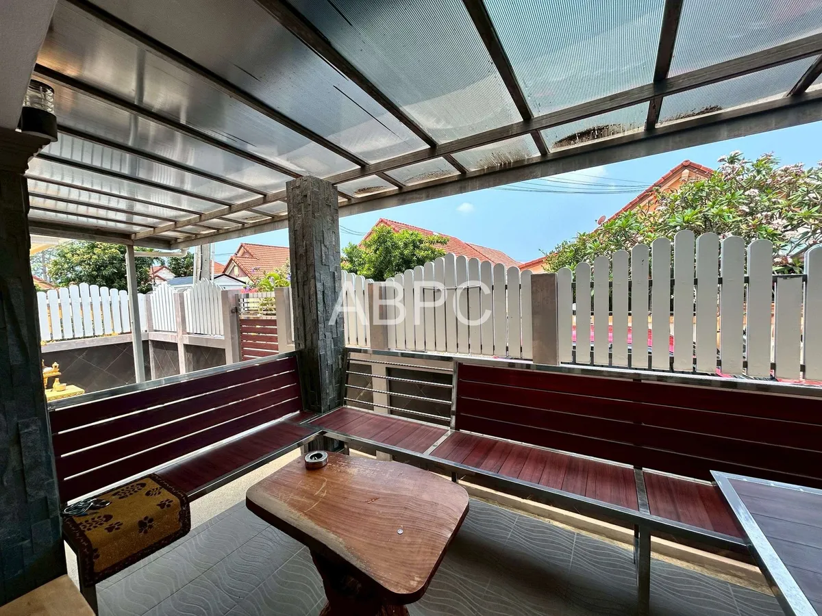 Renovated 3 Bed 3 Bath House At Secure Village In East Pattaya photo 3