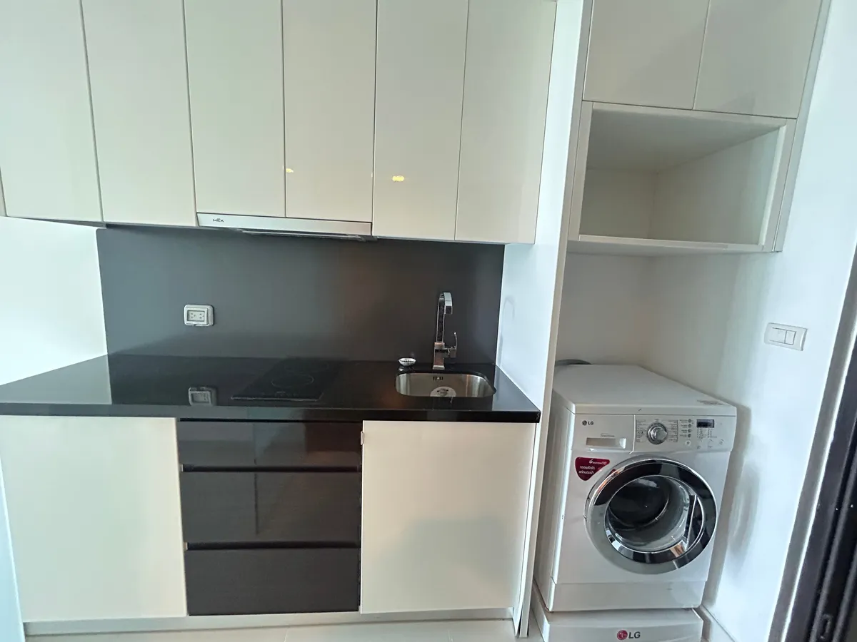 Sunset Ocean View Studio Condo in Pratumnak photo 13