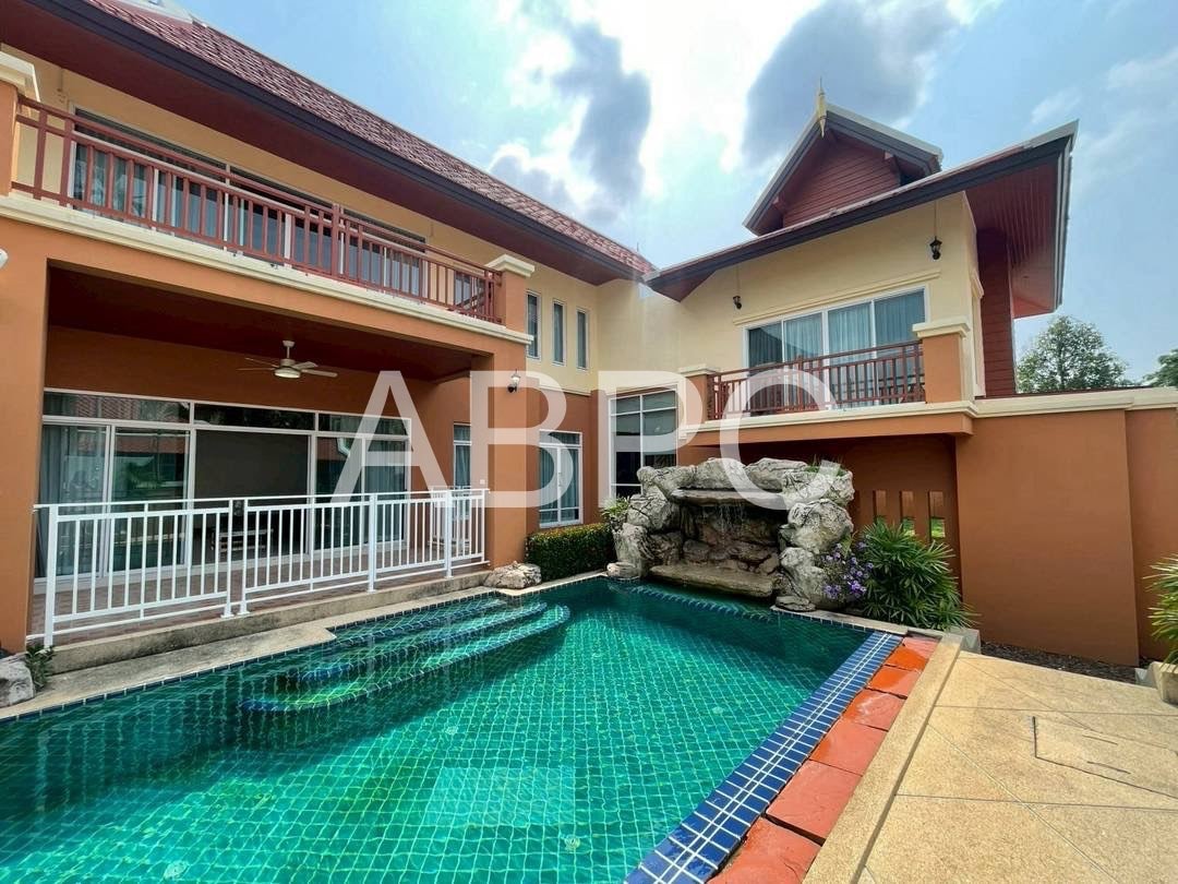 Pool villa For Rent In East Pattaya