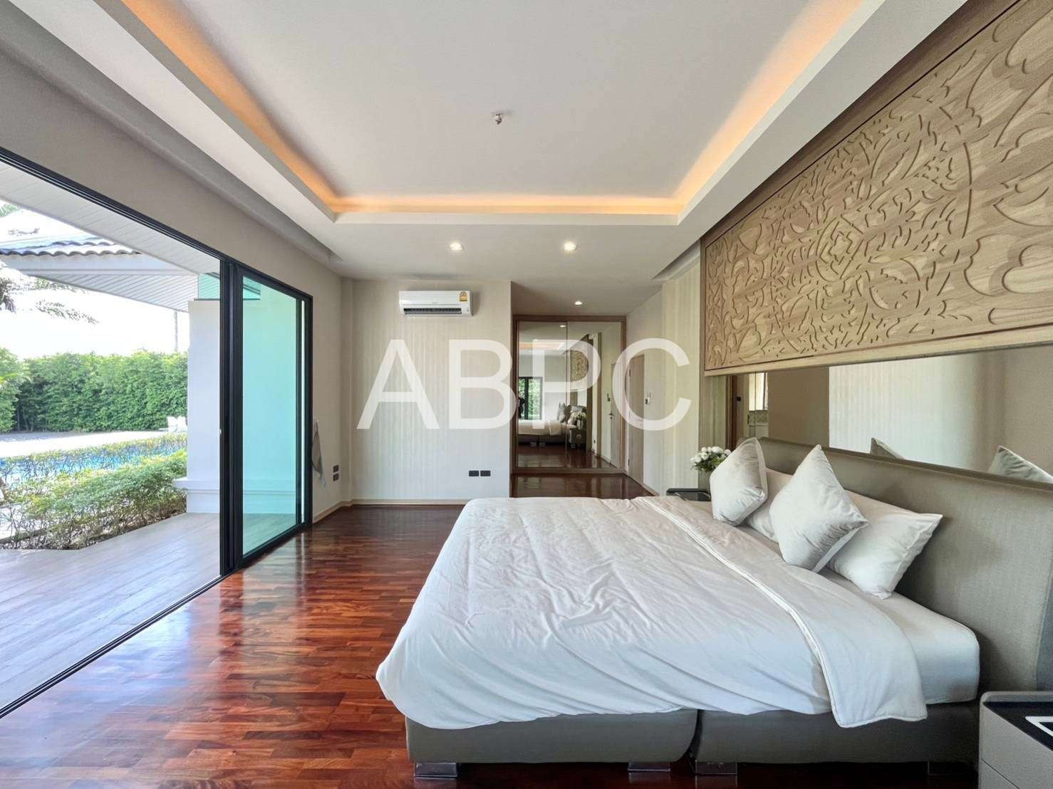 Brandnew Private Pool Villa for Sale photo 4
